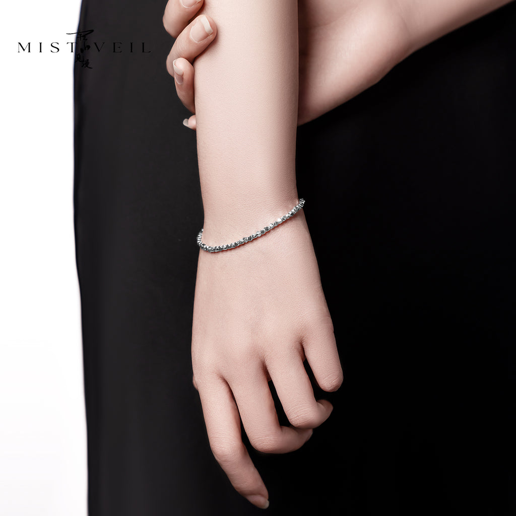 Mistveil Loose‑Silver‑Coins Silver Fortune Bracelet