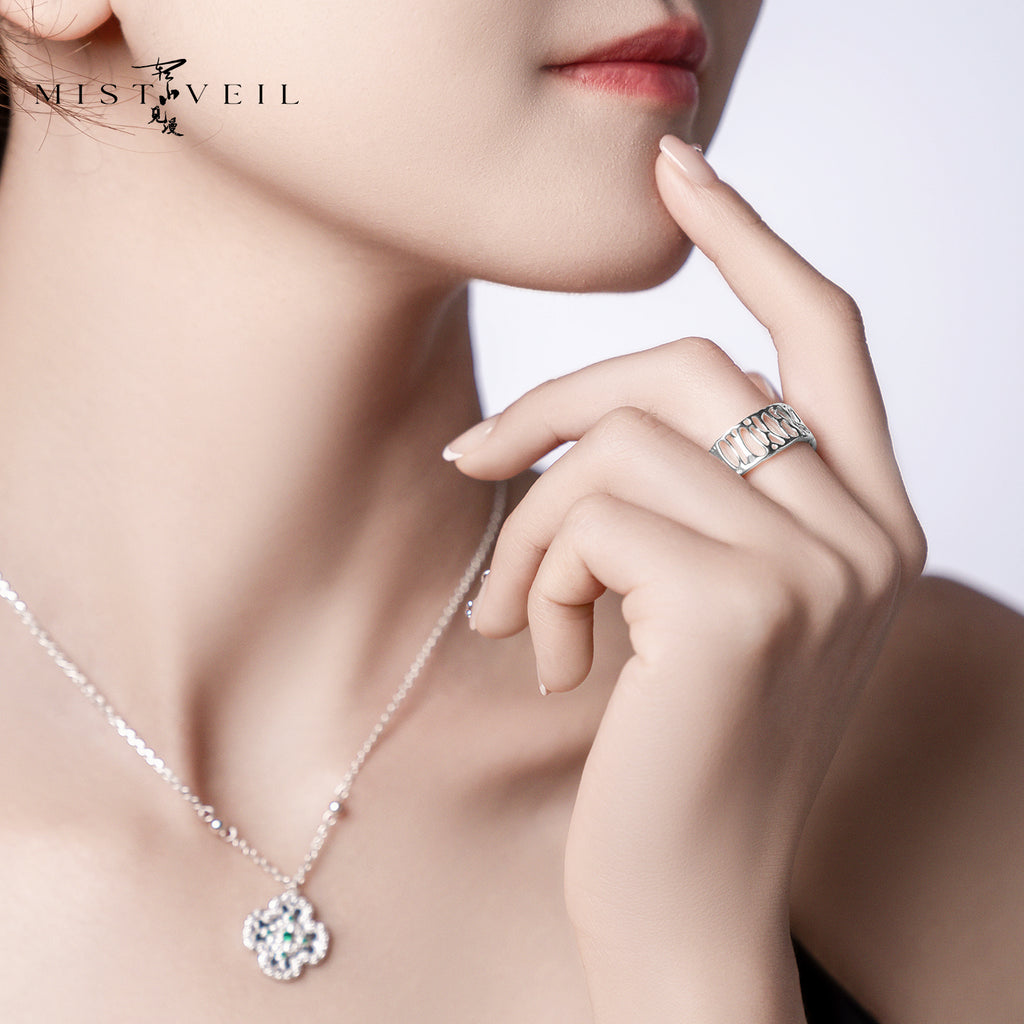 Mistveil Weathered-Rock Silver Poetic Ring