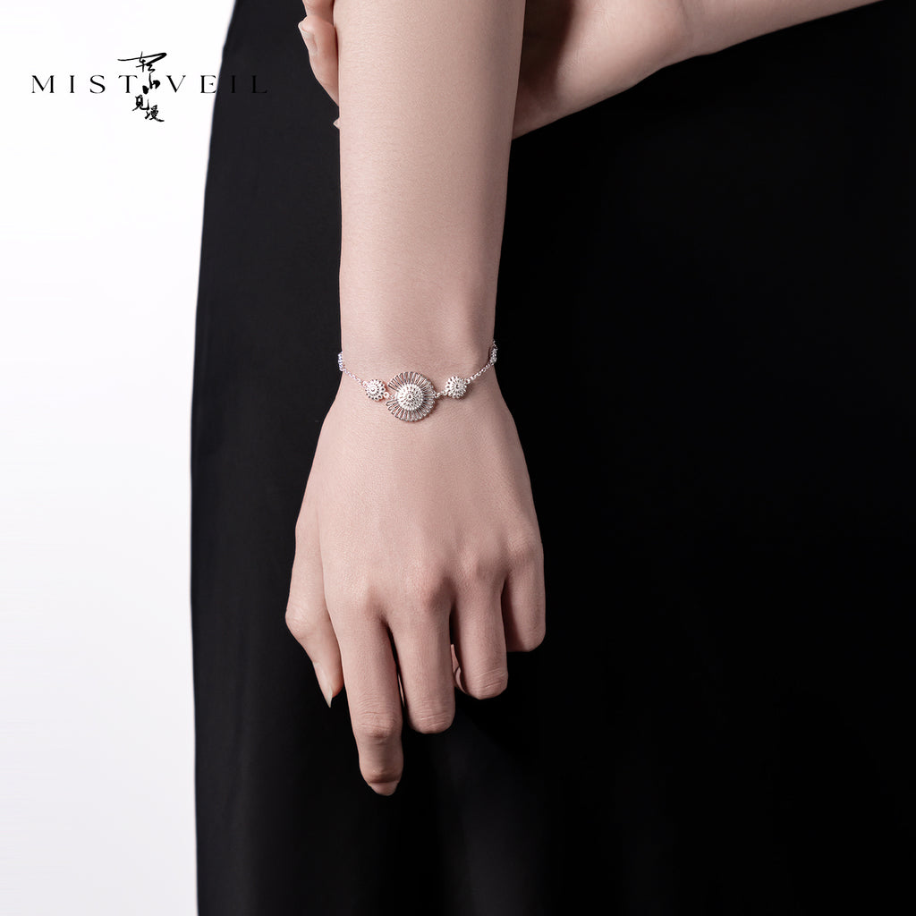 Mistveil Cloud‑Bud Silver Poetic Bracelet