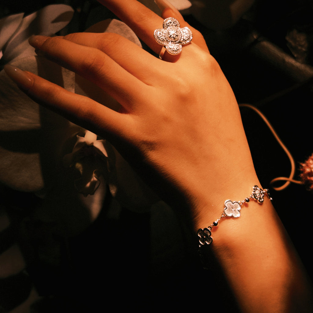 Mistveil Tundra Silver Lucky Bracelet