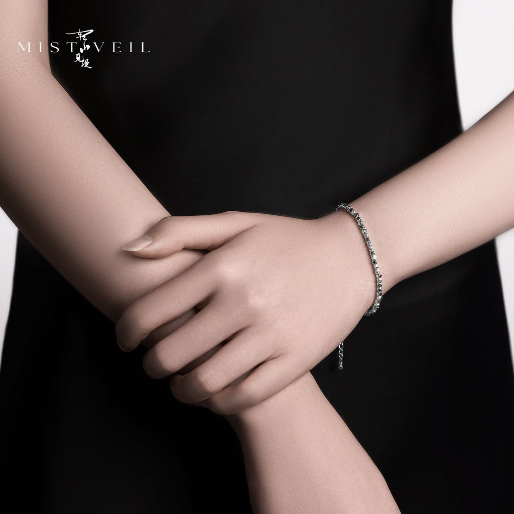 Mistveil Loose‑Silver‑Coins Silver Fortune Bracelet