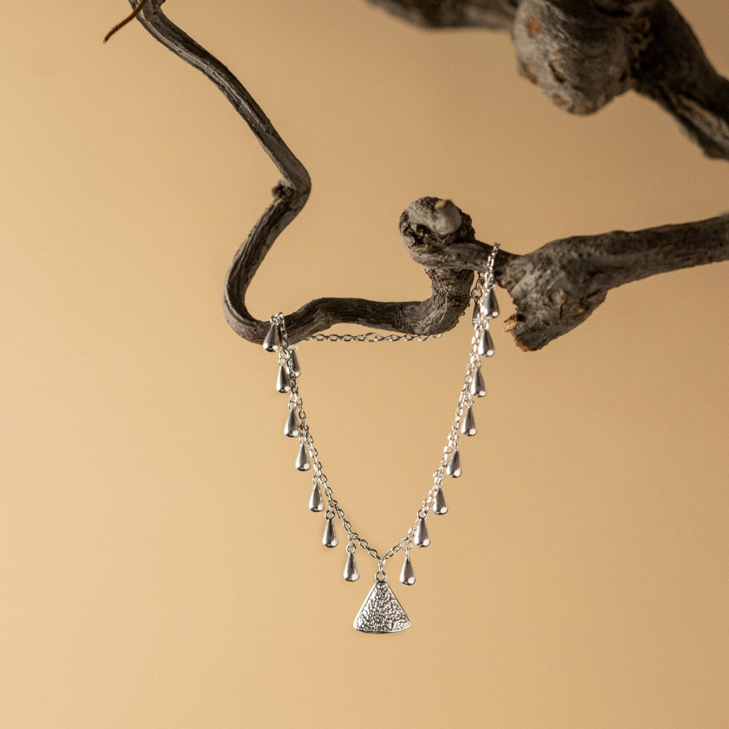 Mistveil Breeze-Inspired Moving Bead Kinetic Silver Soothing Bracelet