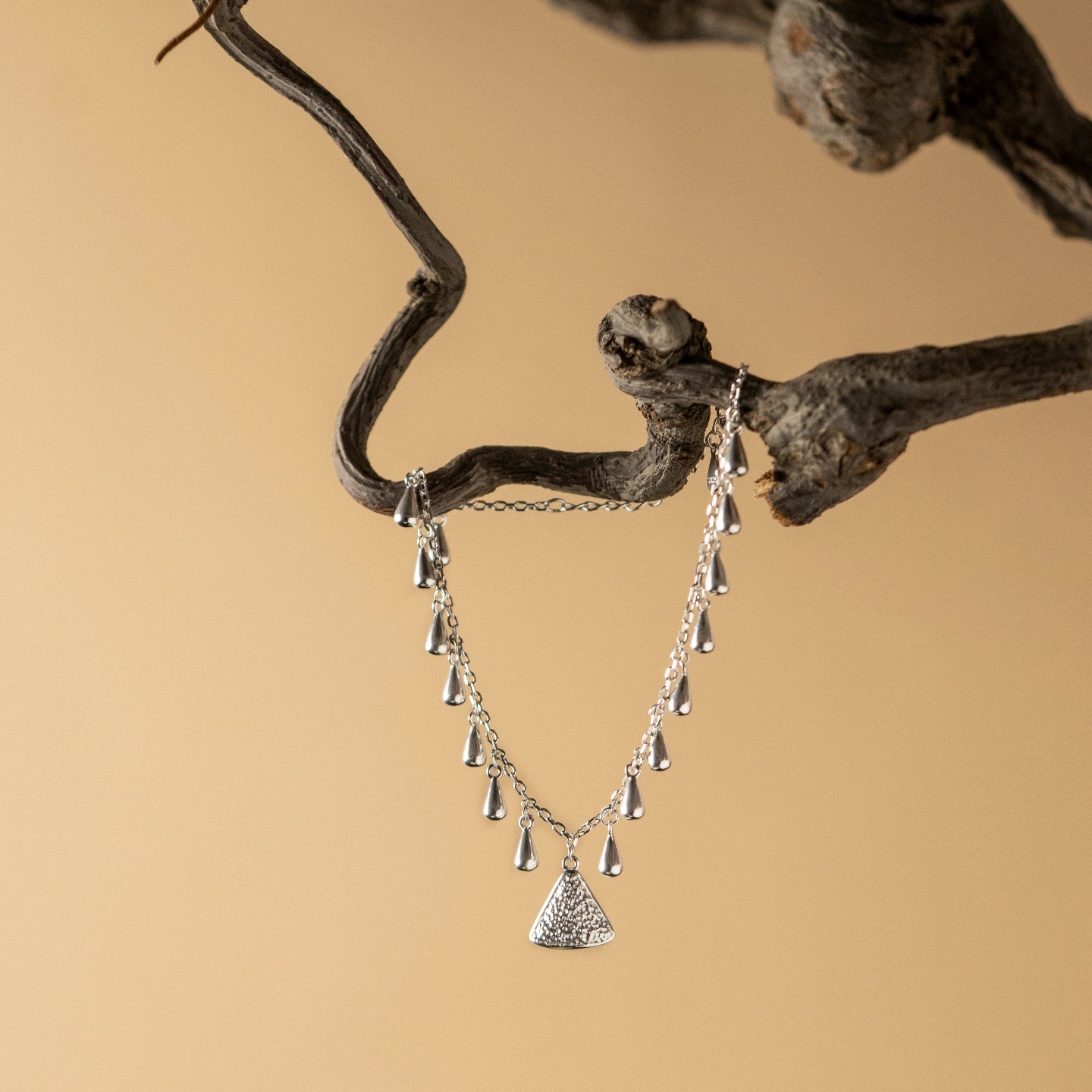 Mistveil Breeze-Inspired Moving Bead Kinetic Silver Soothing Bracelet