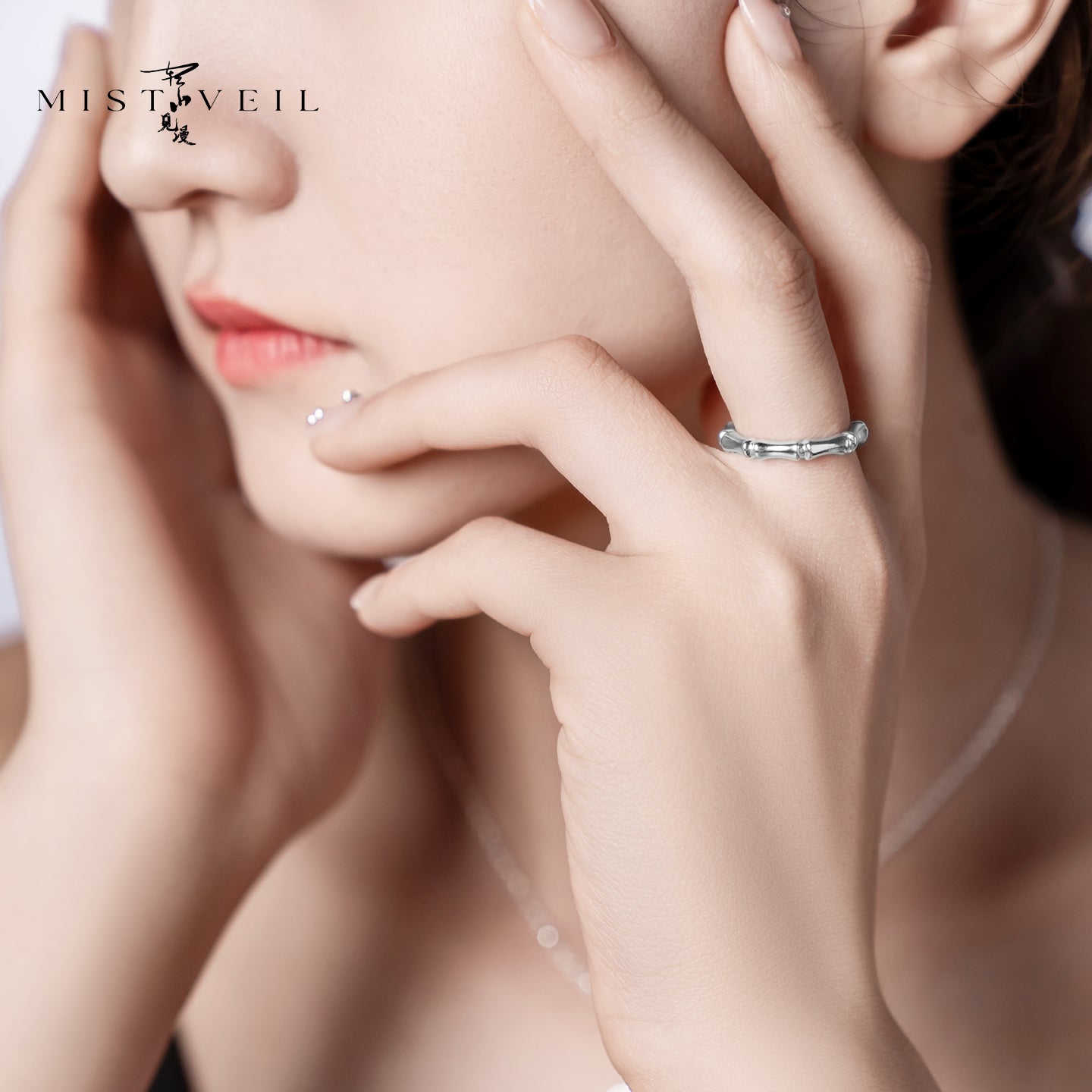 Mistveil Rainbow‑Daylight Silver Hopeful Ring