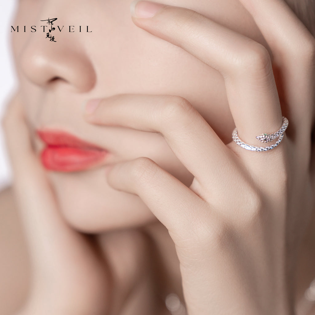 Mistveil Spirit-Snake Silver Protective Ring