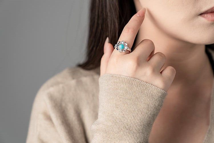 Mistveil Ruyi Lattice Turquoise Silver Elegant Ring