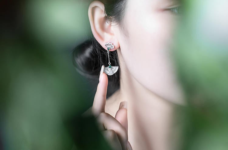 Mistveil Imperial-Fan Silver Cultural Earrings