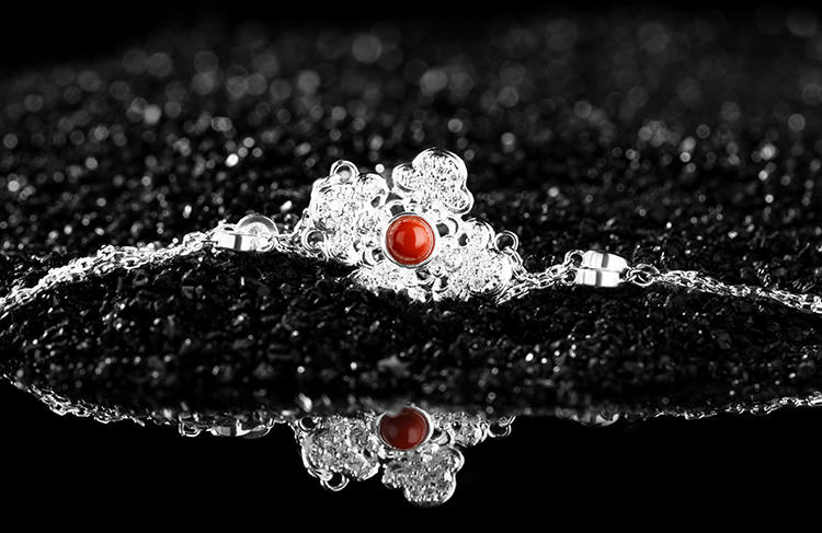 Mistveil Ruyi-Lattice Silver Protective Bracelet