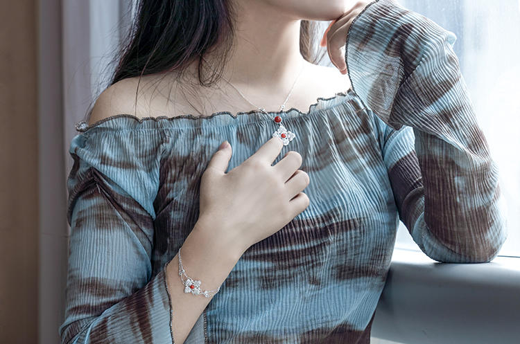 Mistveil Ruyi-Lattice Silver Protective Bracelet