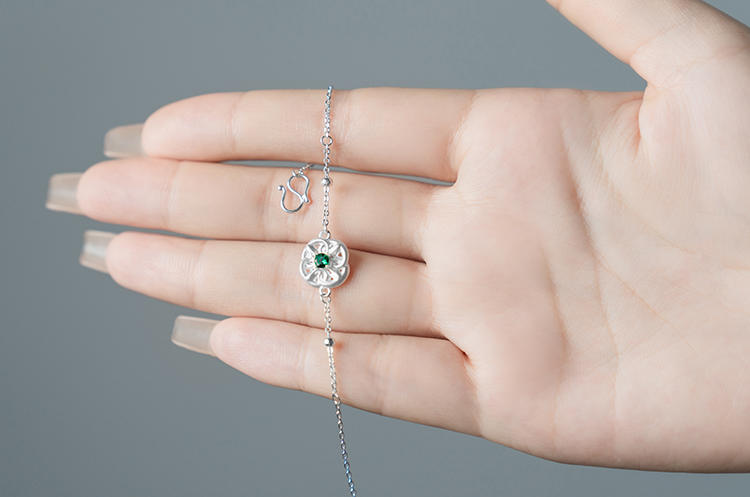 Mistveil Dragon-Eye Silver Manifesting Bracelet