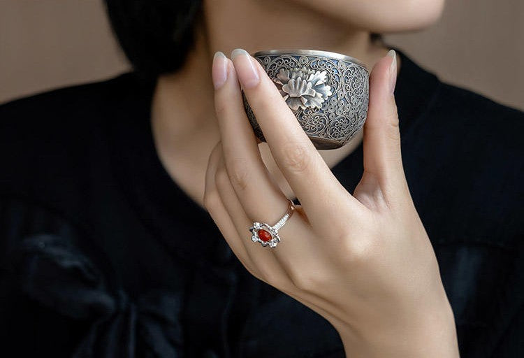 Mistveil Ruyi-Lattice Silver Elegant Ring