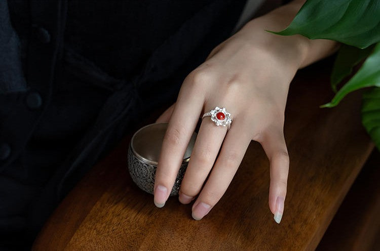 Mistveil Ruyi-Lattice Silver Elegant Ring