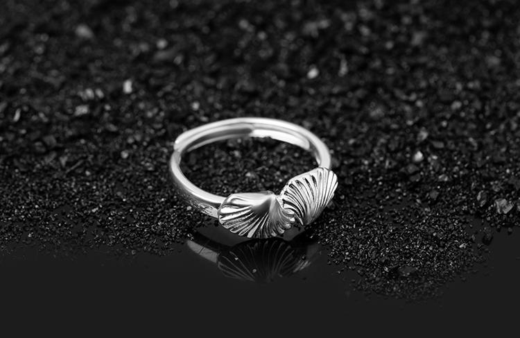 Mistveil Pleated-Skirt Silver Harmonious Ring