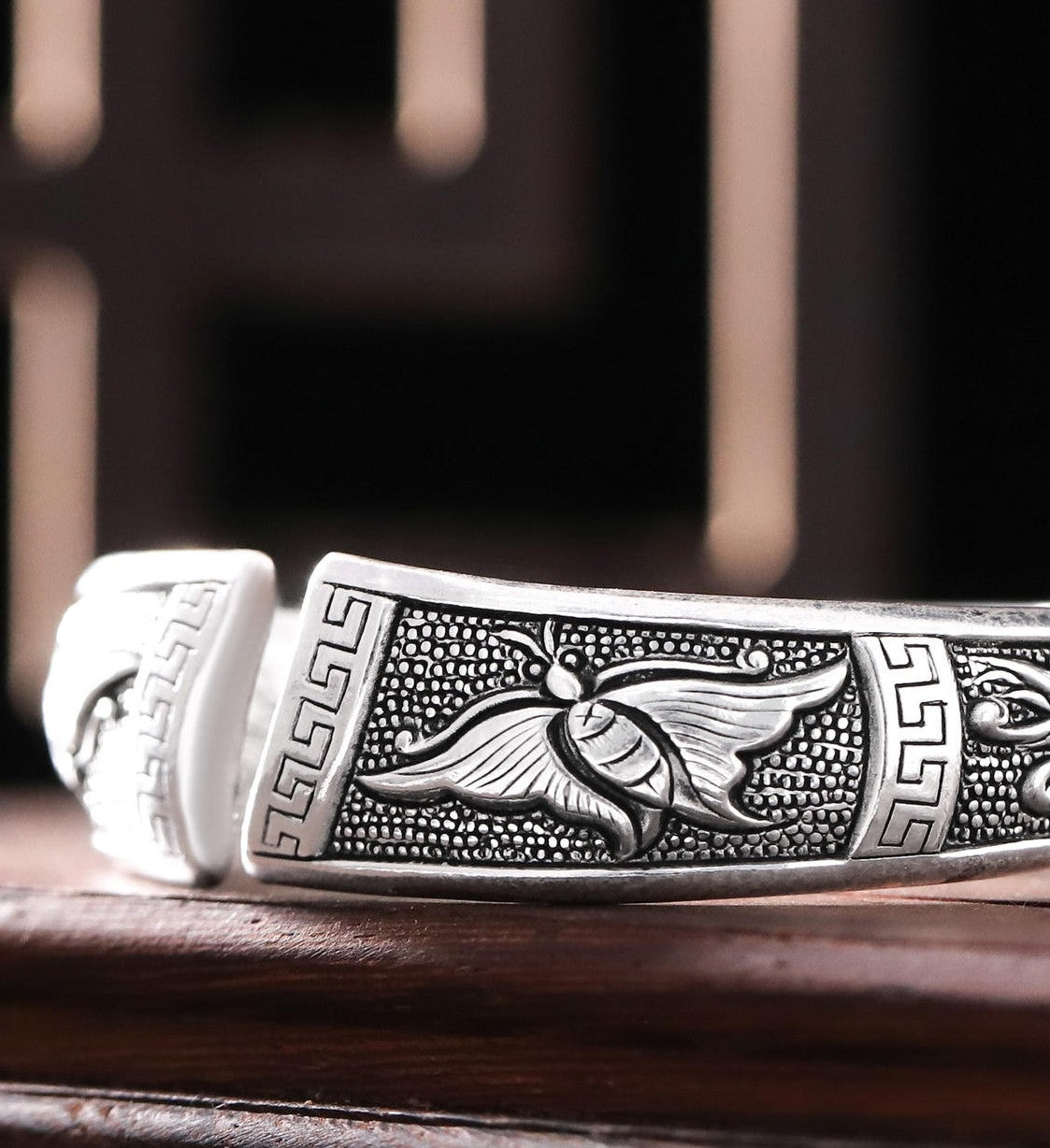 Mistveil Butterfly-Mother Silver Eternal Bangle