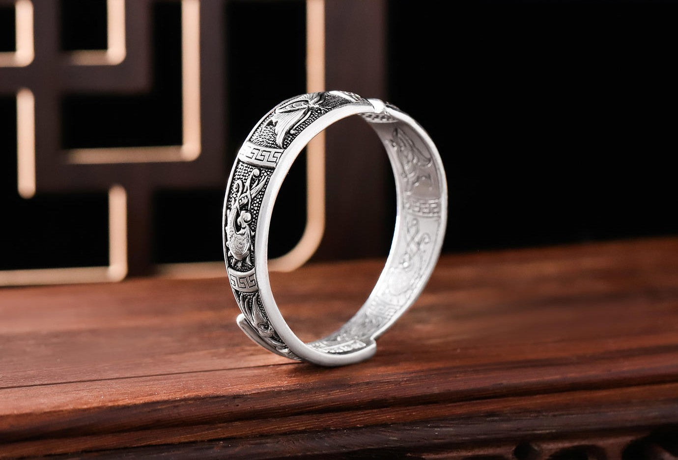 Mistveil Butterfly-Mother Silver Eternal Bangle