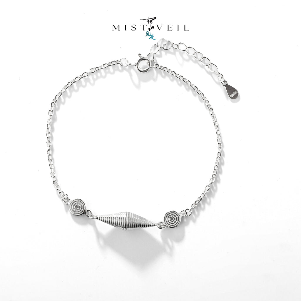 Mistveil Xi-Yue Silver Spiral Bracelet
