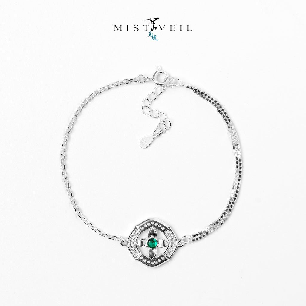 Mistveil Green‑Mountain‑Crossing Silver Poetic Bracelet