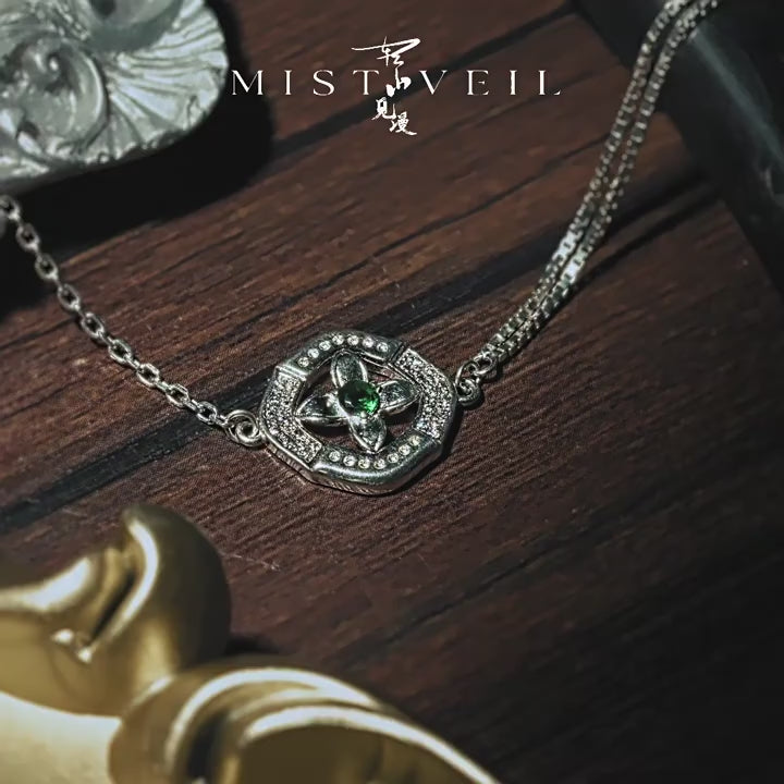 Mistveil Green‑Mountain‑Crossing Silver Poetic Bracelet