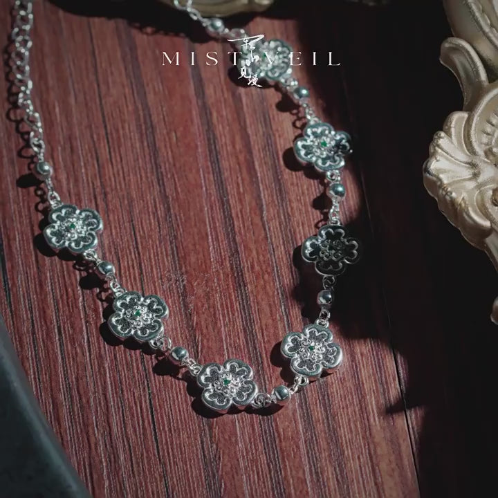 Mistveil Tundra Silver Lucky Bracelet